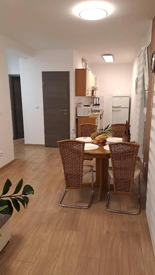 Greenline Pula Apartment