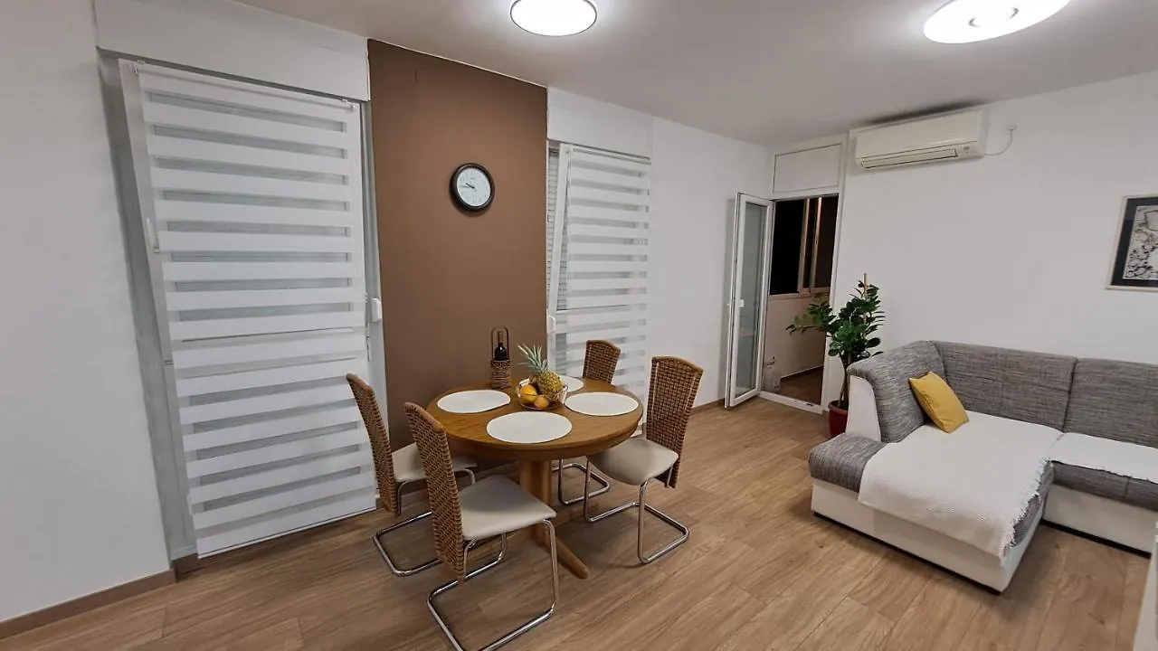Greenline Pula Apartment